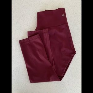NWOT Lululemon Wunder Under Crop (High-Rise)